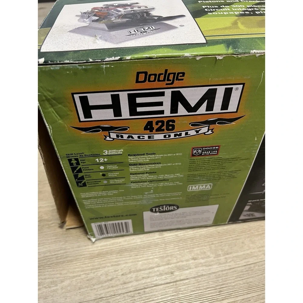 TESTORS 1/4 SCALE 426 HEMI MODEL MOTOR! 300+ PARTS‎ Open Box Complete Dodge